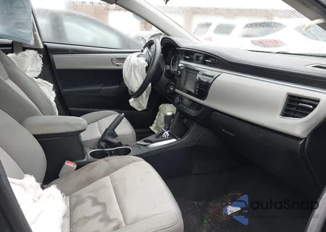 2014 Toyota Corolla Le z USA, uszkodzony, nr VIN 5YFBURHE4EP076707